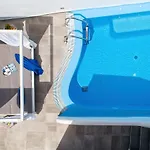 Vila Santorini Blue Senses *