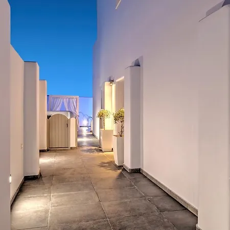 Вилла Santorini Blue Senses *