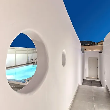 Santorini Blue Senses * Mesariá