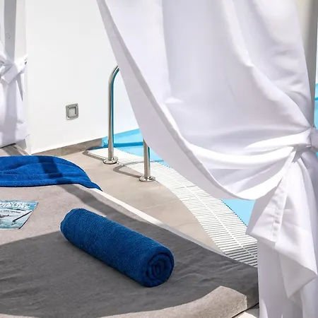 Villa Santorini Blue Senses
