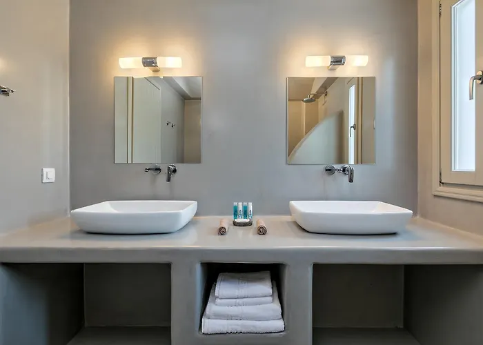 Santorini Blue Senses *